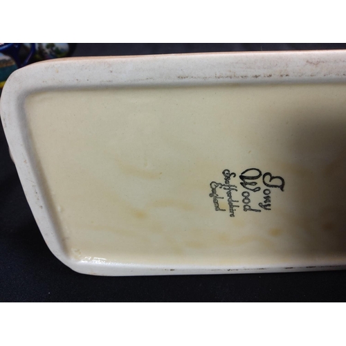 185 - Basket of chinaware