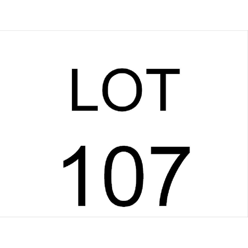 107 - Graduated set of 3 church candles