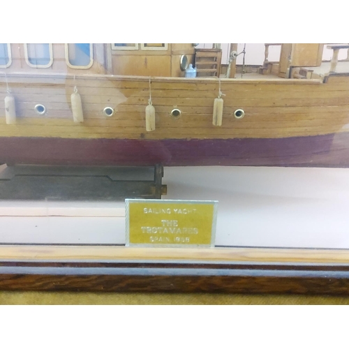 99 - Large cased boat, case size is 86cms x 59cms x 27cms