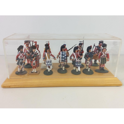 505 - Cased soldier figures