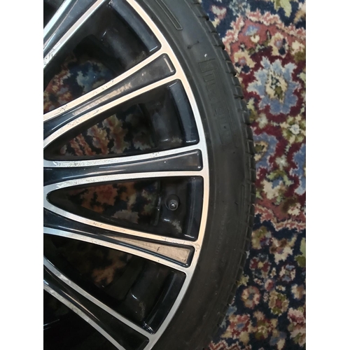 235 - Set of 4 18 inch Wolf Race alloy wheels with tyres