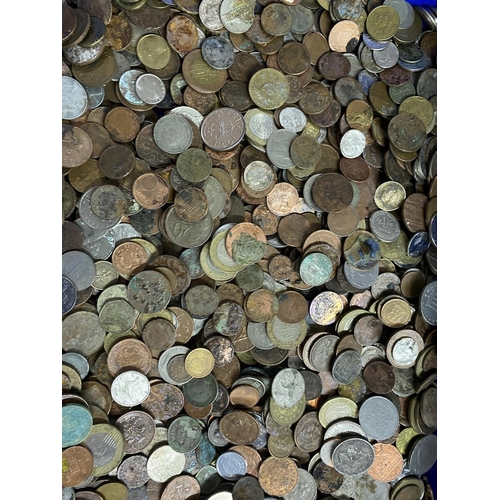 233 - Large quantity of mixed coins approx 7.2kg