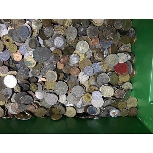 239 - Large quantity of mixed coins approx 7.2kg