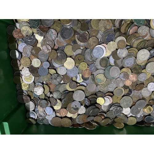 239 - Large quantity of mixed coins approx 7.2kg