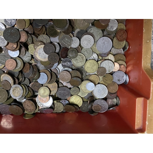 240 - Large quantity of mixed coins approx 7.2kg