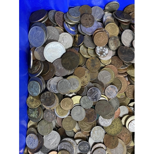 242 - Large quantity of mixed coins approx 7.2kg