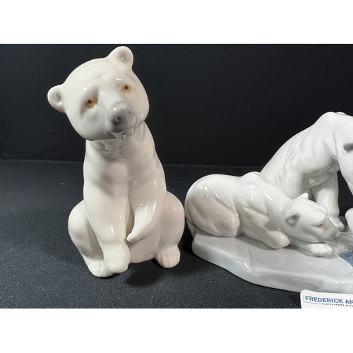 149 - 2 Lladro polar bears and penguin