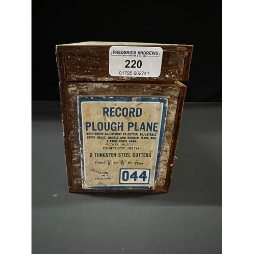 220 - Boxed Record no.44 plane with cutters