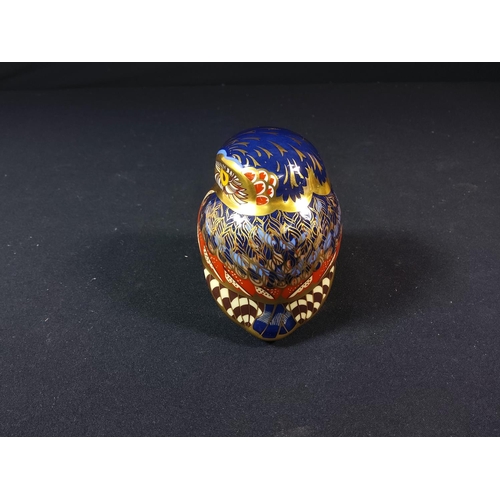 109 - Royal Crown Derby owl with gold stopper