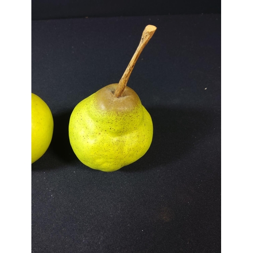 123 - Penkridge apple and pear with paper label