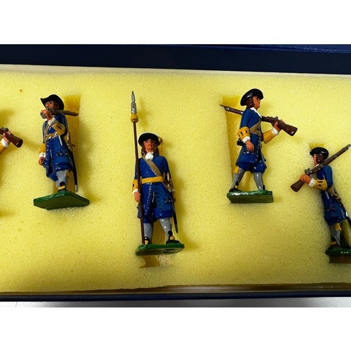 4 - Boxed set of 6 soldiers by Marlborough