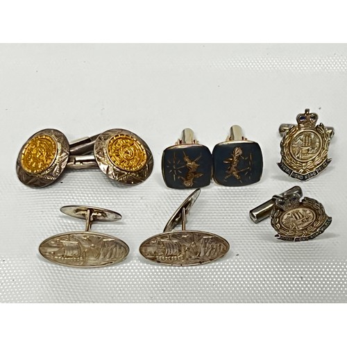 638 - 4 pairs of silver cufflinks 41.4g