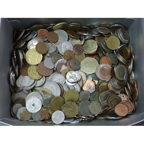 390 - Approx 7.1kg of various mixed coins