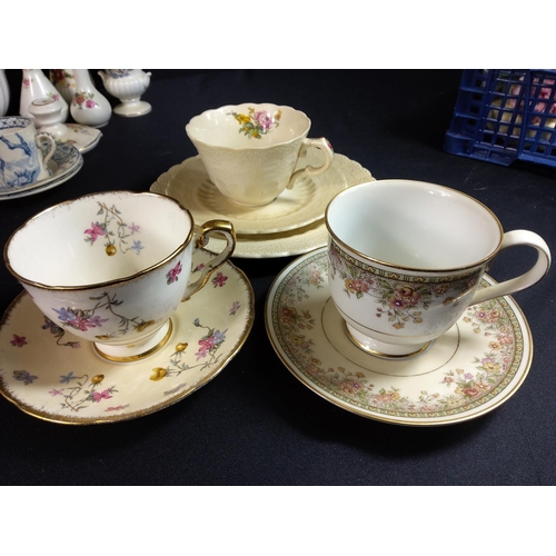 236 - Box of vintage teaware including Coalport, Royal Albert and Spode and a tray of ornaments and trinke... 