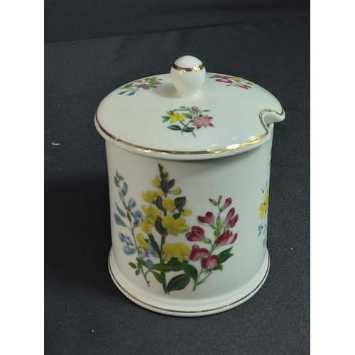 241 - Qty of vintage chinaware including Sadler and Fortnum and Mason