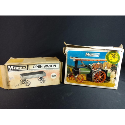 88 - Boxed Mamod traction engine and boxed open wagon