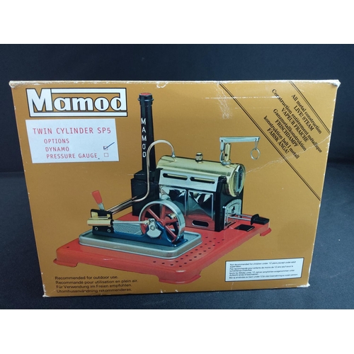 89 - Boxed mamod stationary engine