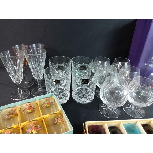 266 - Qty of collectable boxed glasses and cut glasses