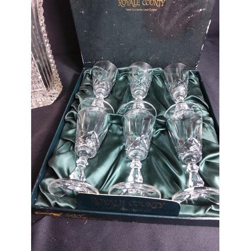 270 - Box set of 6 glasses, vases and one other item