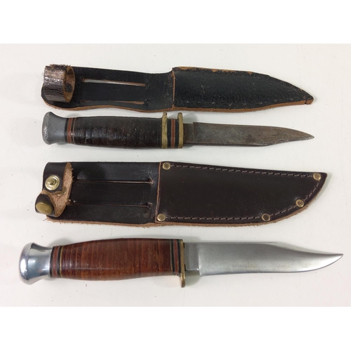 687 - 2 sheath knives