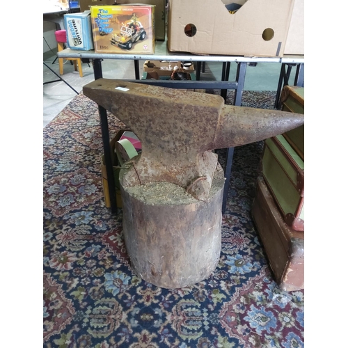 405 - Large anvil