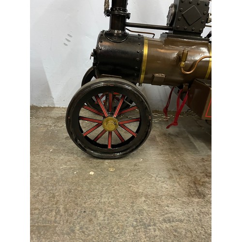 326 - Large live steam traction engine, approx 135cms in length, 59cms in width & 82cms in height