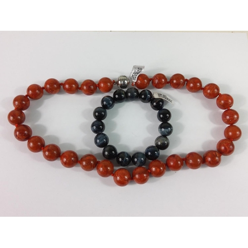 602 - Bead necklace and bracelet