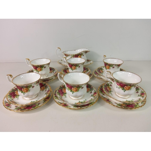 298 - Royal Albert Old Country Roses 6 cups and saucers and a gravy boat and saucer