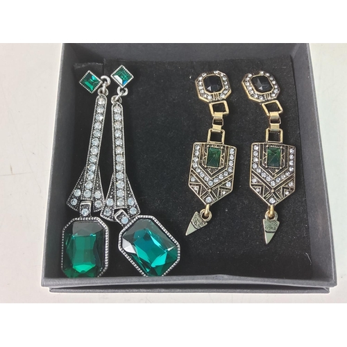 314 - 2 pairs of ornate earrings