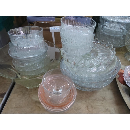 59 - Very large qty of glassware, Sundae dishes etc