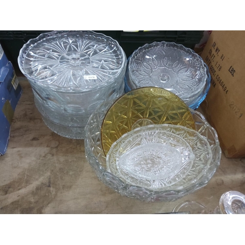 59 - Very large qty of glassware, Sundae dishes etc