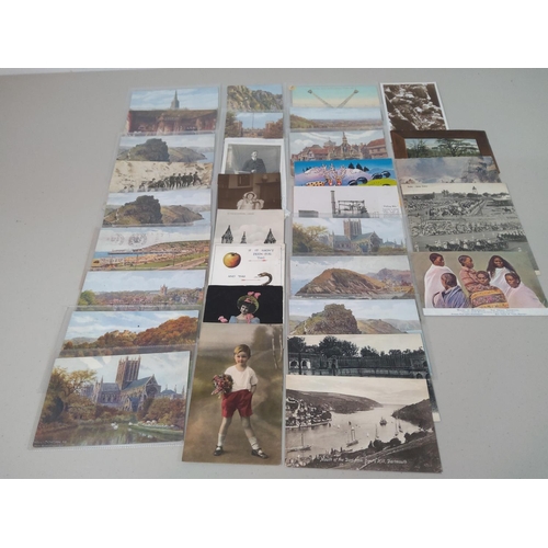 109 - Collection of vintage postcards