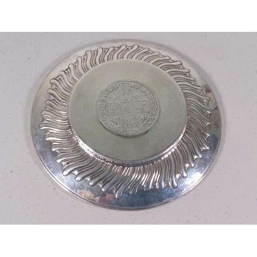 339 - Hallmarked silver coin set dish, 97g