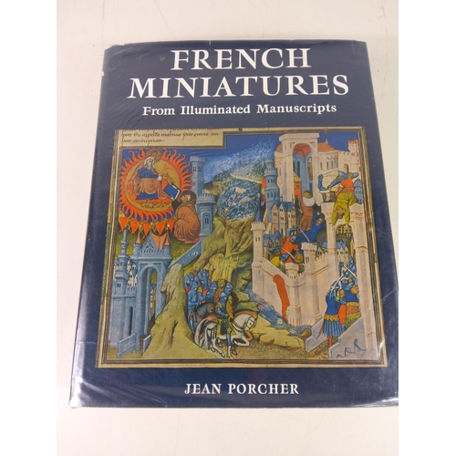 204 - 6 x War history books and book about French miniatures