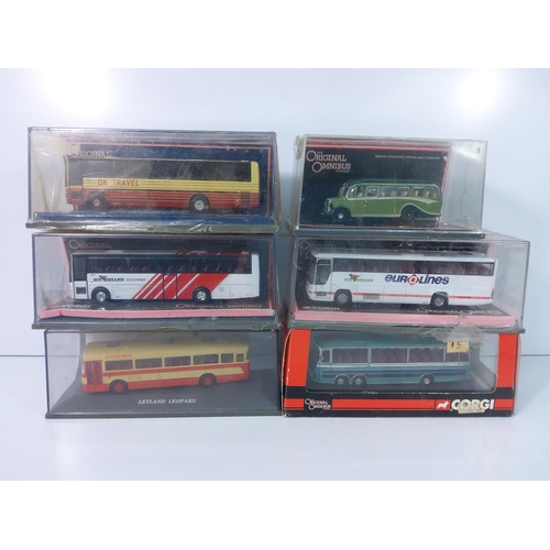 22 - Boxed model buses