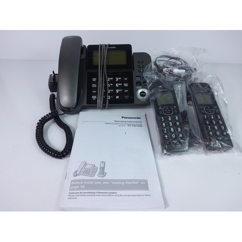 40 - Panasonic telephone with 2 extensions and a Sony video recorder