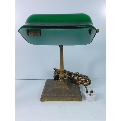 150 - Bankers lamp with large brass base