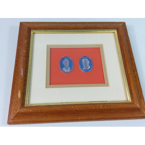 98 - Framed Essex crystal cameos of George IV and Richard I, 26cms x 24cms