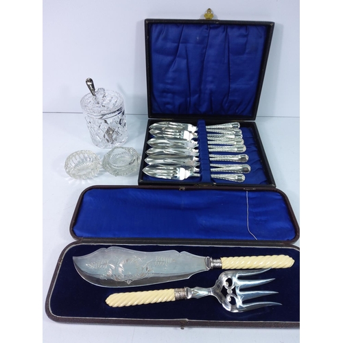 172 - Cased cutlery, preserve jar and salts