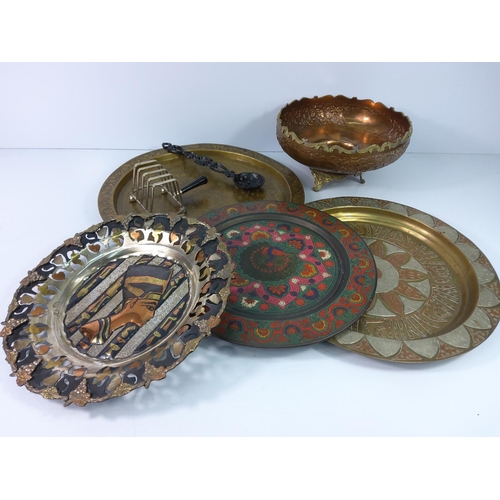 232 - Metal plates, fruit bowl and serving items