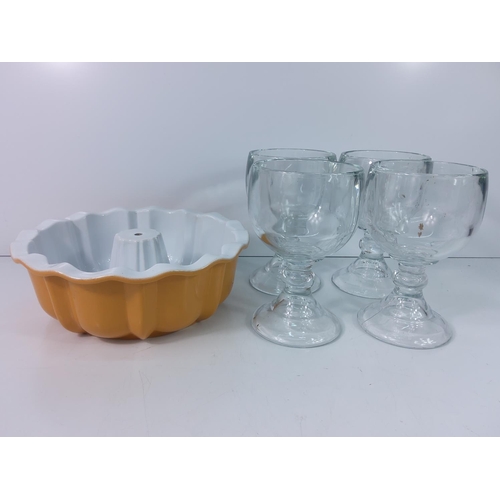 35 - 4 glasses, a mold and various other china items