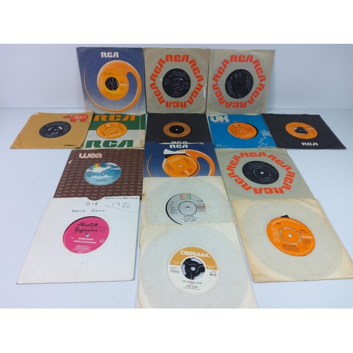 82 - Vintage David Bowie 45's