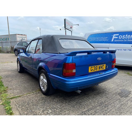 1989 Blue Ford Escort XR3i 1.6l Convertible Reg: G38WMD This car