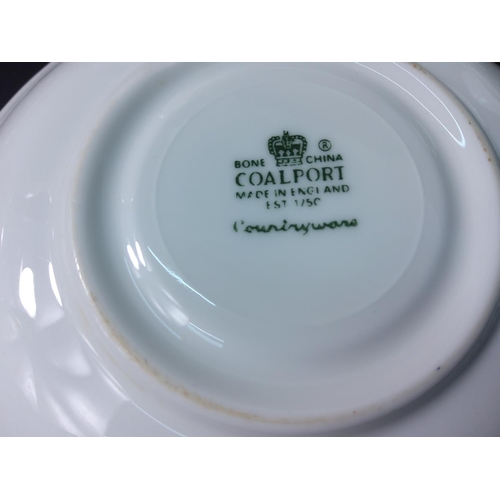 62 - Large collection Coalport cabbage leaf pattern tea and dinner ware