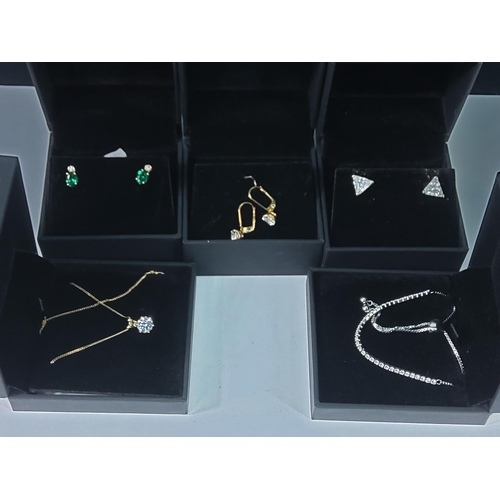 380 - 5 boxed True Diamonds jewellery items