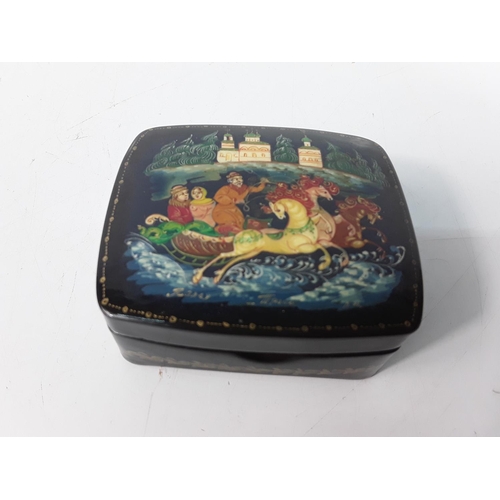 383 - Russian box and vesta case