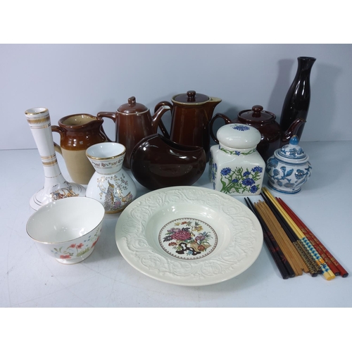 53 - Qty of Portmerion tea and dinnerware and box of china