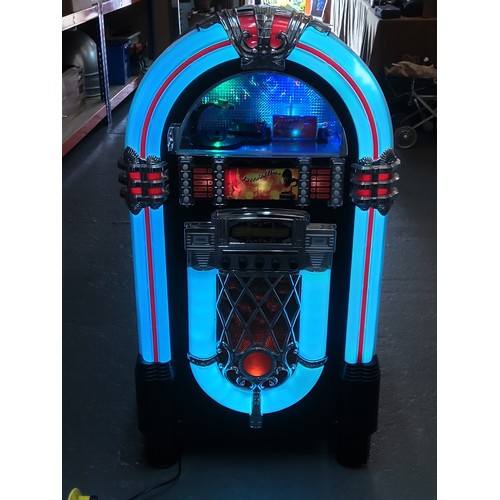 106 - itek CD/radio player Jukebox, model number I60013, 105 x 57 x 30cms, approx weight 20kg and holds 1 ... 