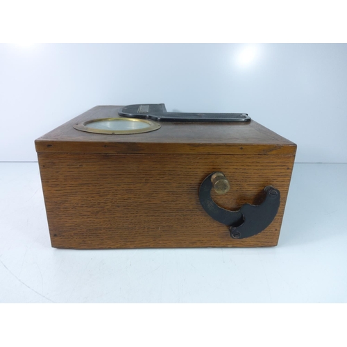 88 - Desk mounted time clock