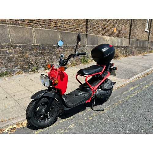 12 - Red Honda Zoomer - EF10ZRK This vehicle came from a deceased estate -V5 will need to be applied for.... 